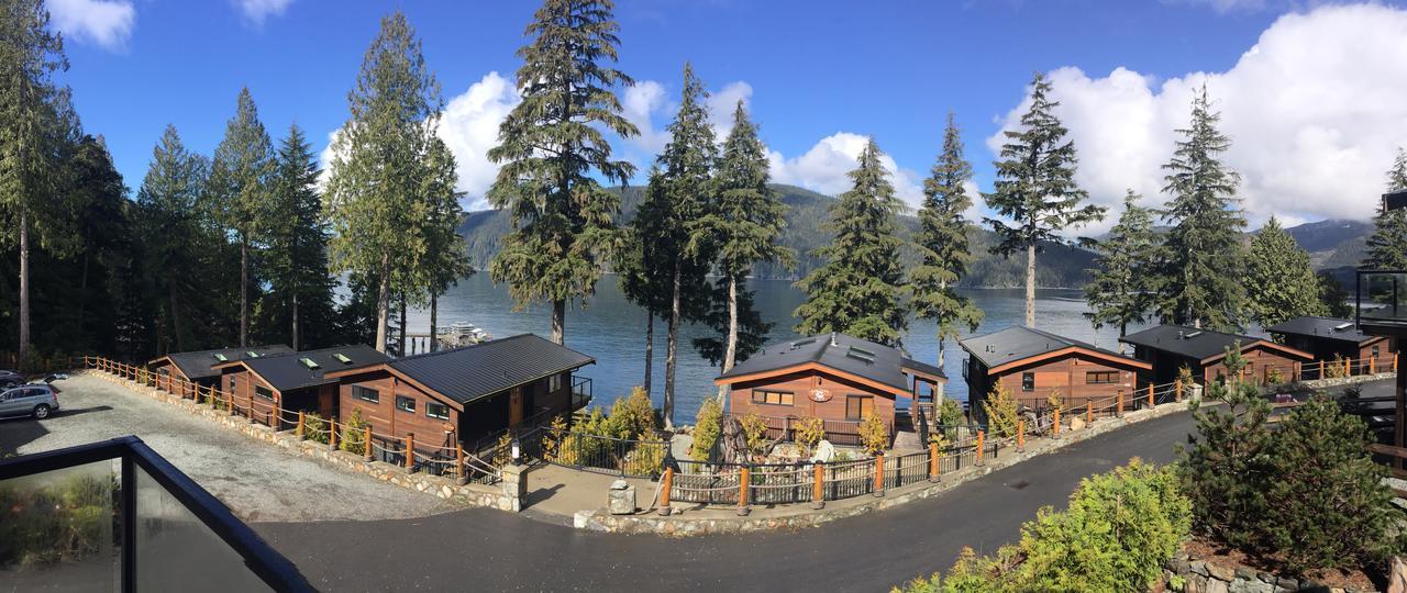 Tilby'S Rainbow Cottage Port Renfrew Bagian luar foto